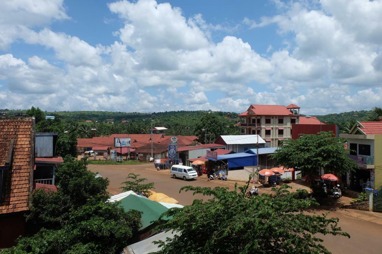 Mondulkiri Holiday Homestay 센 모노롬 외부 사진